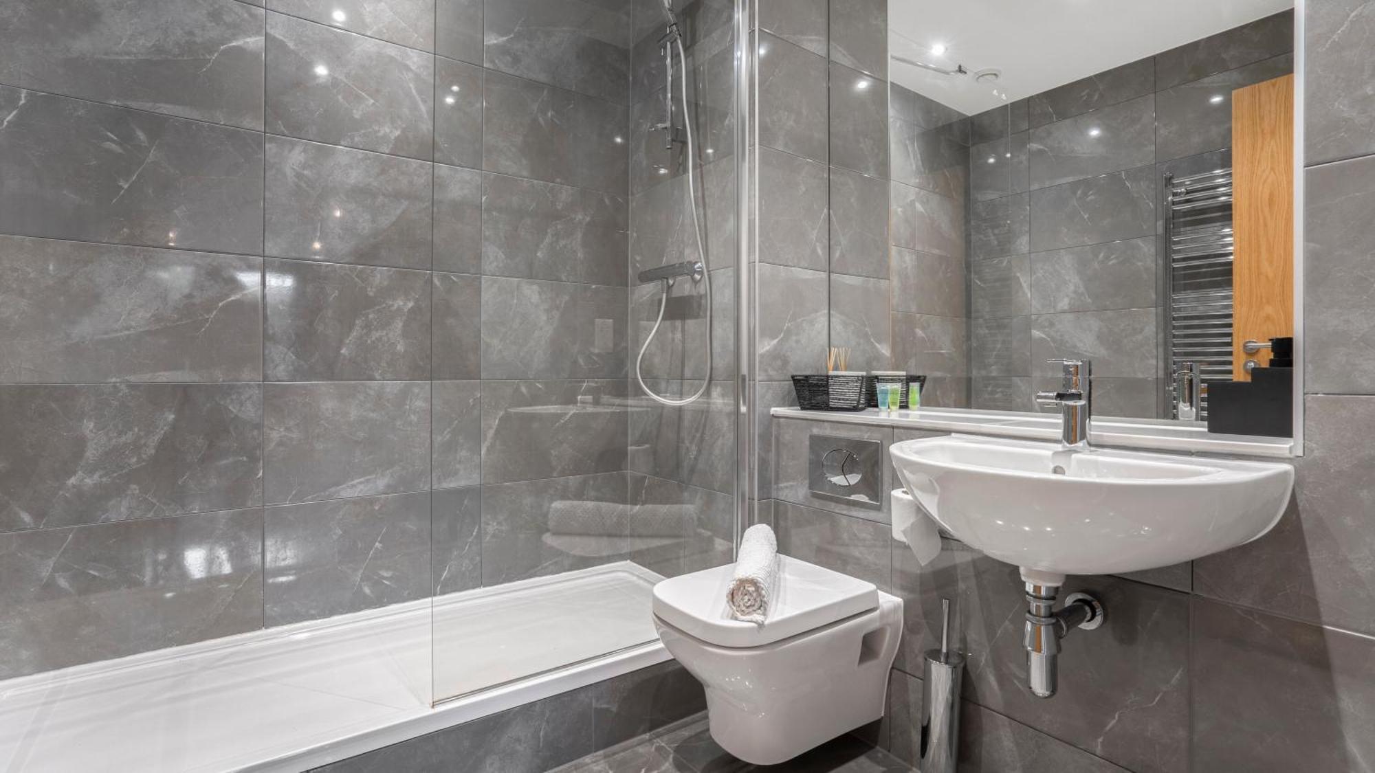 Axium Escape- 2 Bed Apartment, Birmingham City Centre Exterior foto